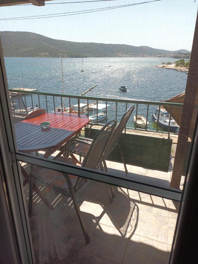 Sea View Apartment Sunrise Poljica & Blue Lagoon Rent A Boat 외부 사진