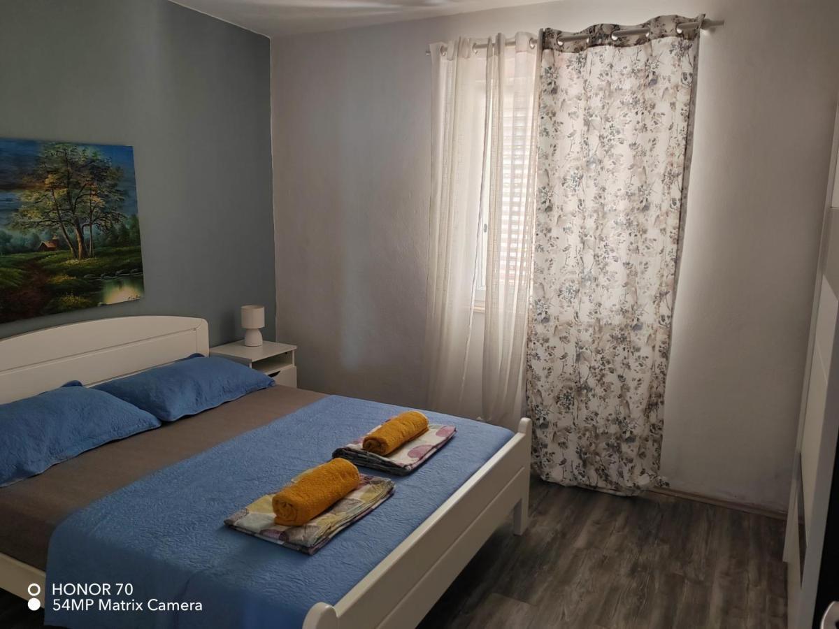 Sea View Apartment Sunrise Poljica & Blue Lagoon Rent A Boat 외부 사진