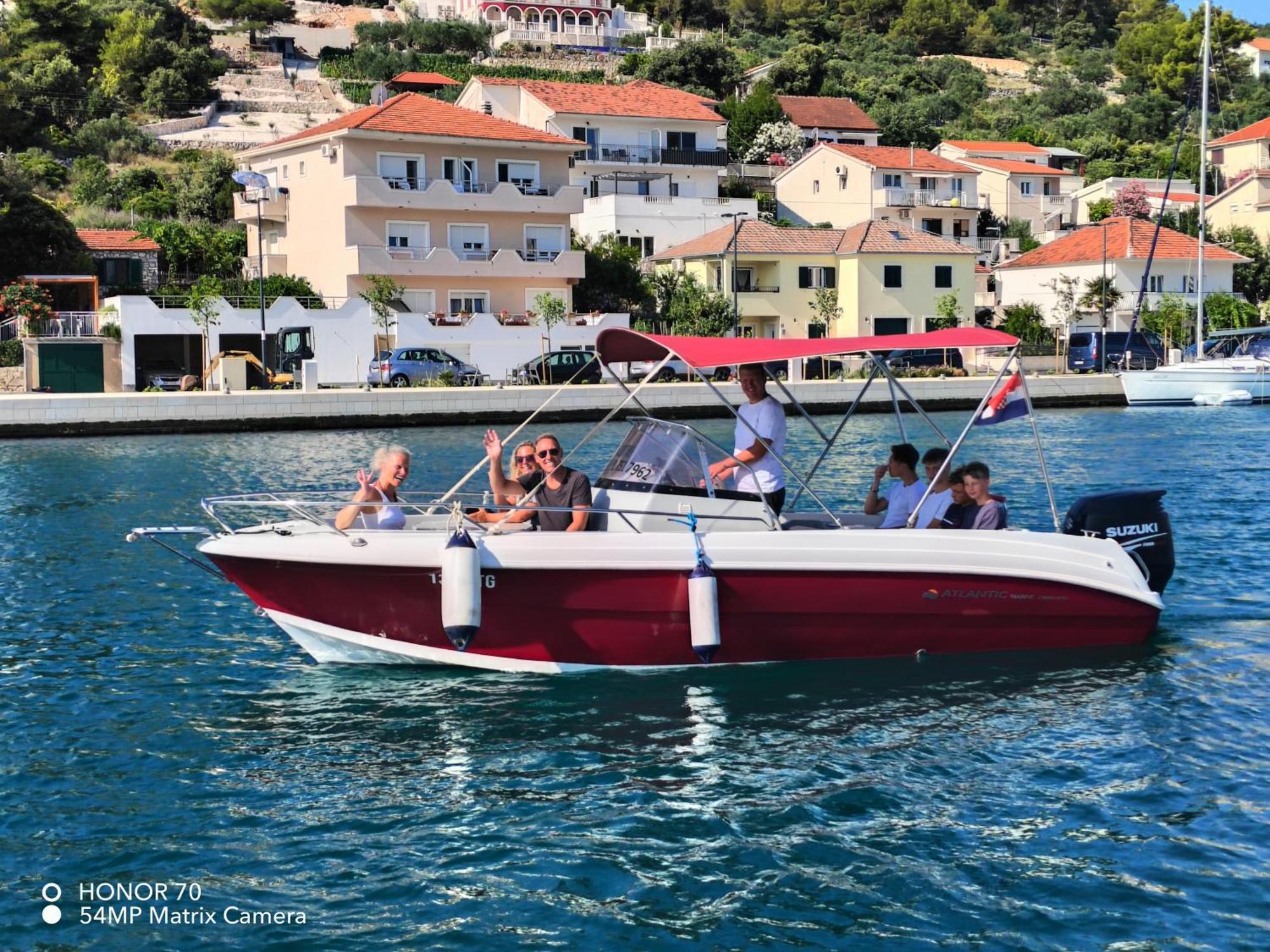 Sea View Apartment Sunrise Poljica & Blue Lagoon Rent A Boat 외부 사진